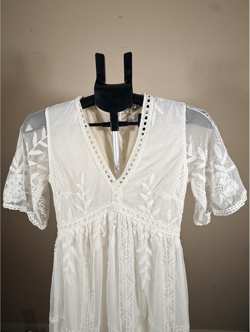 Hazel Blues White Lace Maxi Dress Scalloped Plunge V-Neck Boho Size Small - Picture 5 of 14